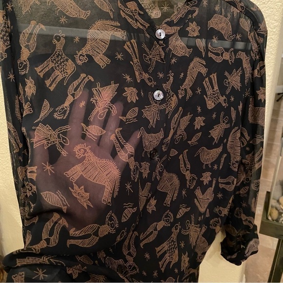 Vintage CHICO’S Women People Animal Print Tunic Sheer Button Shirt Size 2(12-L) - Picture 4 of 9